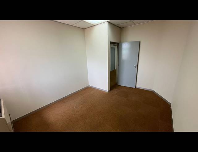 84M² OFFICE TO LET IN EMPANGENI CENTRAL